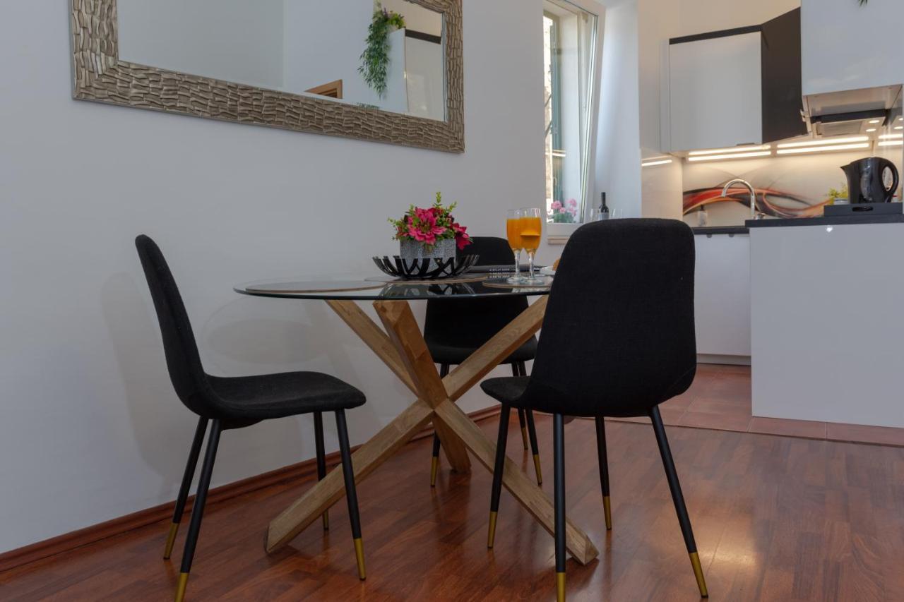 Cozy Central Apartment 3 Guests Split Bagian luar foto